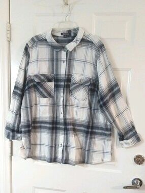 Roaman's Womens Cotton Flannel Long Sleeve Button Up White, Gray Plaid Shirt 26W